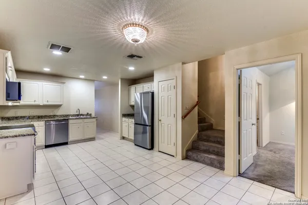 $199,000 | 3202 Eisenhauer Road, Unit 801, San Antonio, TX 78209