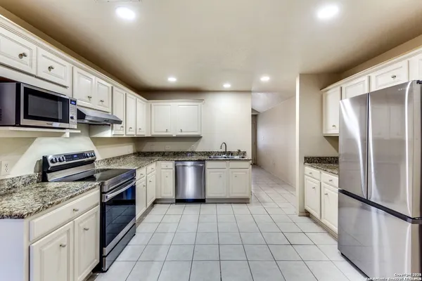 $199,000 | 3202 Eisenhauer Road, Unit 801, San Antonio, TX 78209