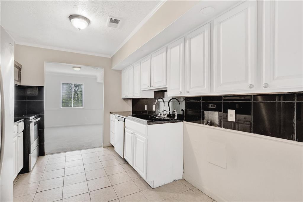 2390 Lawrenceville Highway Decatur, GA 30033 - Photo 13 of 28