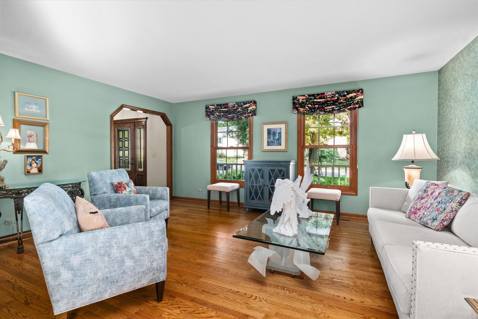 1308 Hamlet Road Naperville, IL 60564 - Photo 10 of 48 Gallery Image 10