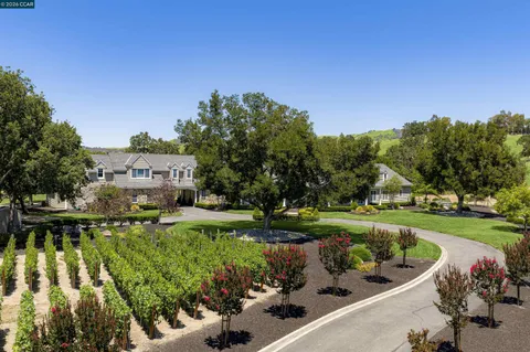 $6,698,800 | 5401 Penny Lane, Danville, CA 94506