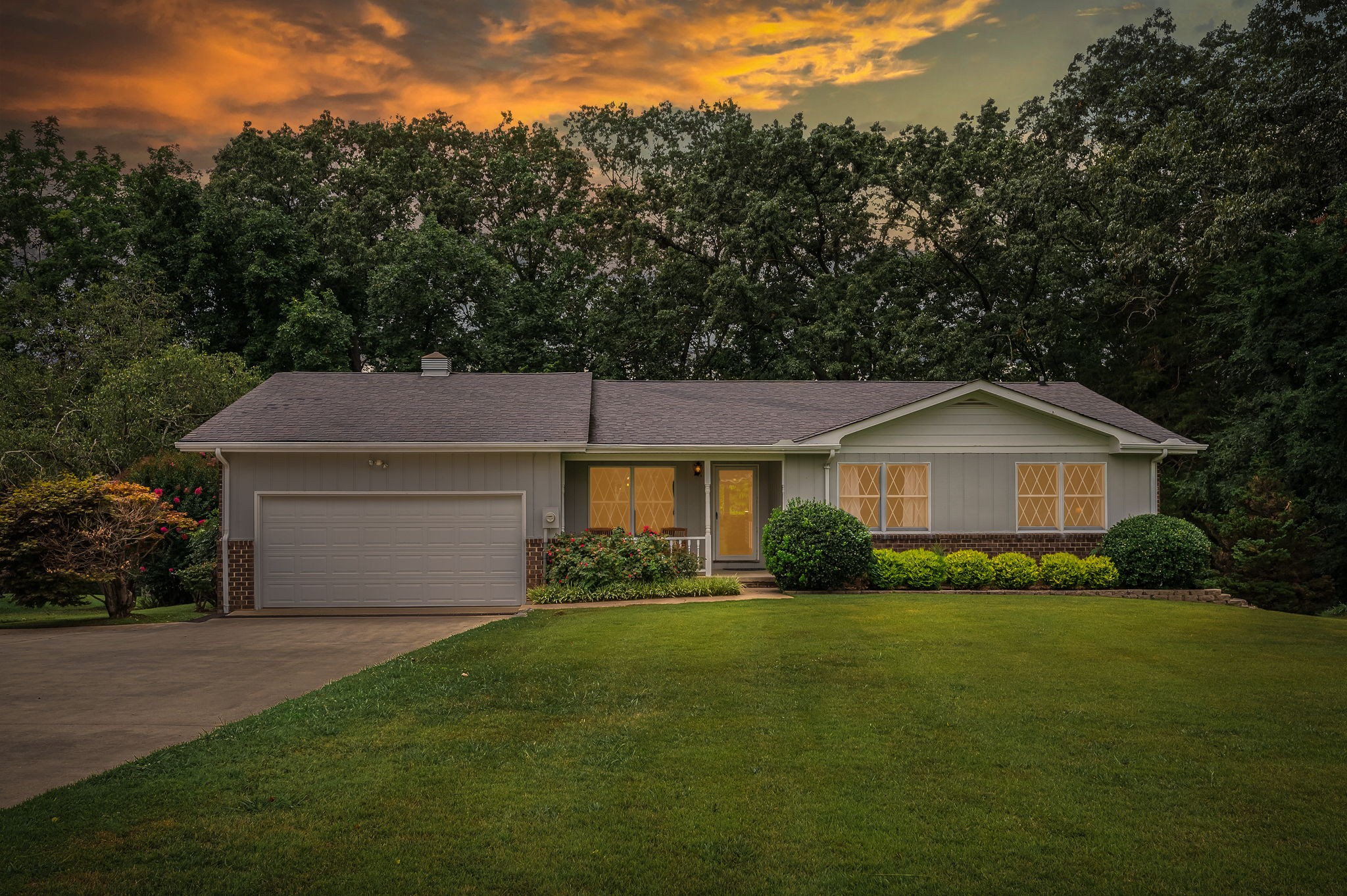 1041 Dripping Springs Road Winchester, TN 37398 - Photo 1 of 66 Gallery Image 1