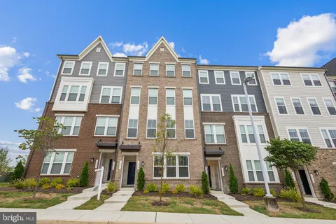 $489,900 | 14917 River Walk Way, Woodbridge, VA 22191
