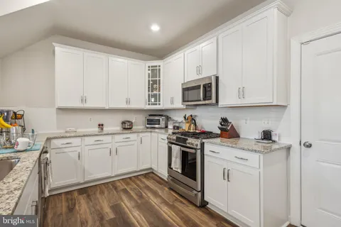 $489,900 | 14917 River Walk Way, Woodbridge, VA 22191