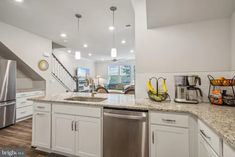 $489,900 | 14917 River Walk Way, Woodbridge, VA 22191