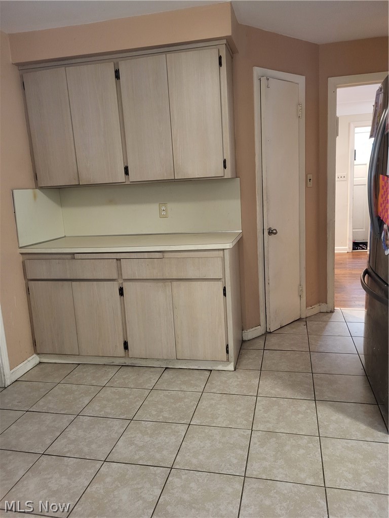 2523 Laurelhurst Road Cleveland, OH 44118 - Photo 6 of 13 Gallery Image 6