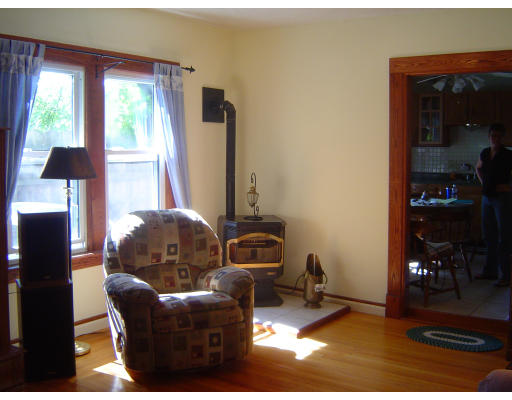 22 Sewell Street Springfield, MA 01119 - Photo 5 of 15 Gallery Image 5