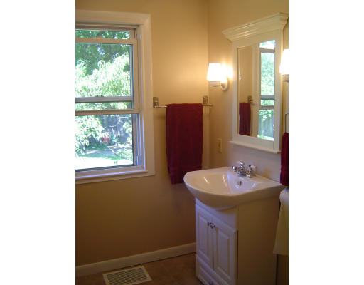 22 Sewell Street Springfield, MA 01119 - Photo 8 of 15 Gallery Image 8