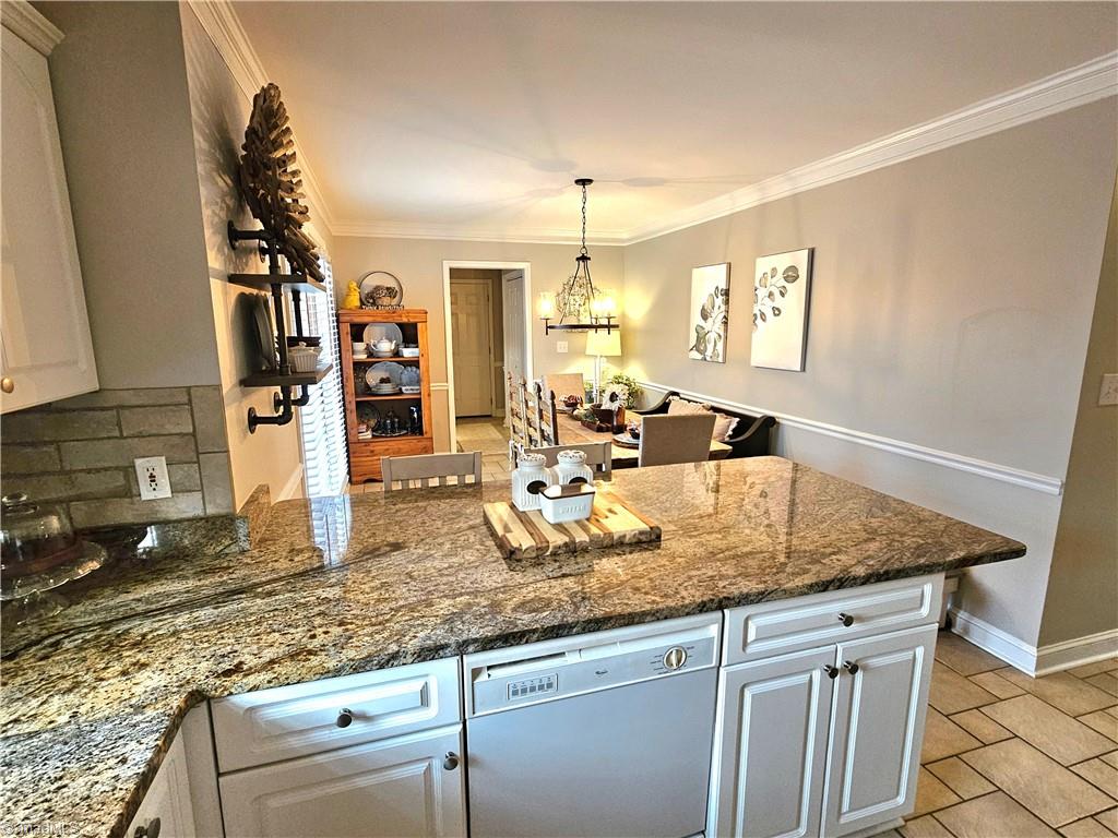 789 Mountain View Road King, NC 27021 - Photo 11 of 39