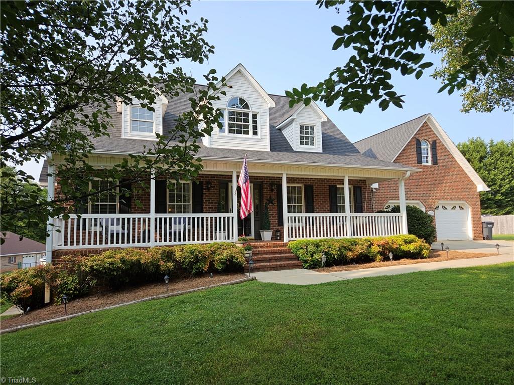 789 Mountain View Road King, NC 27021 - Photo 2 of 39