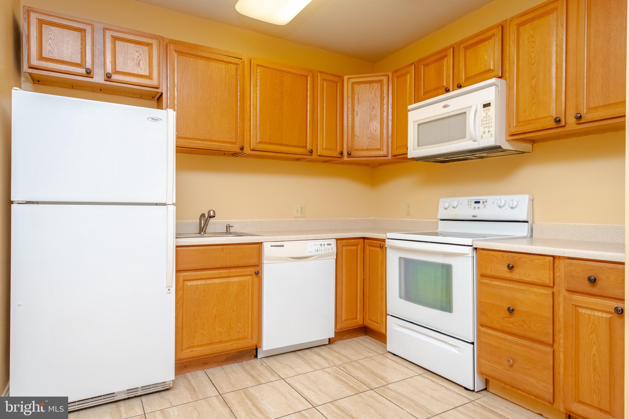 422 West Franklin Street, Unit 2B Baltimore, MD 21201 - Photo 9 of 23 Kitchen