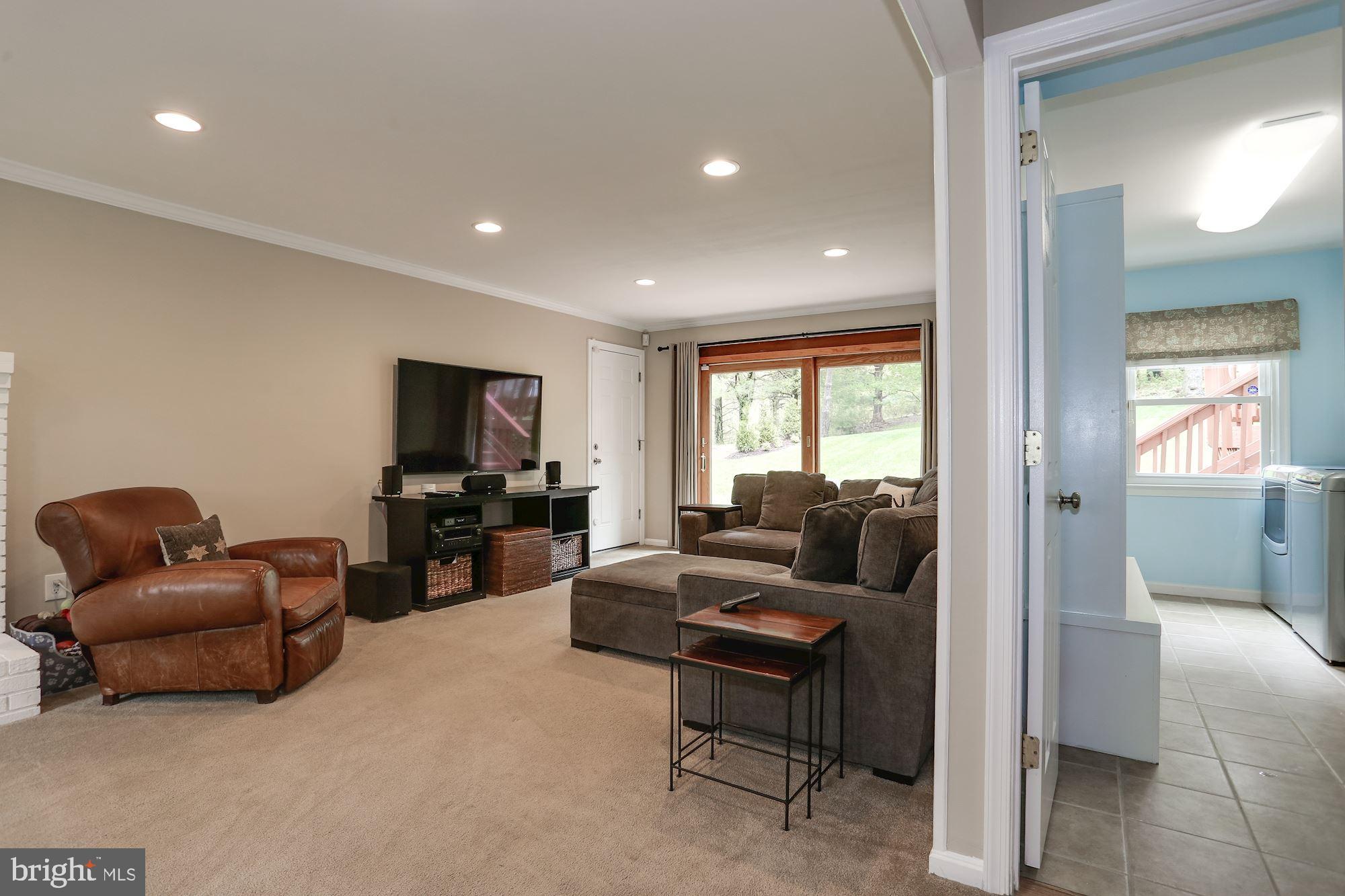 1203 Winter Hunt Road McLean, VA 22102 - Photo 19 of 57 Family Room