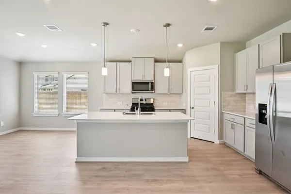 $348,400 | 29002 Maggie Vw Court, Waller, TX 77484