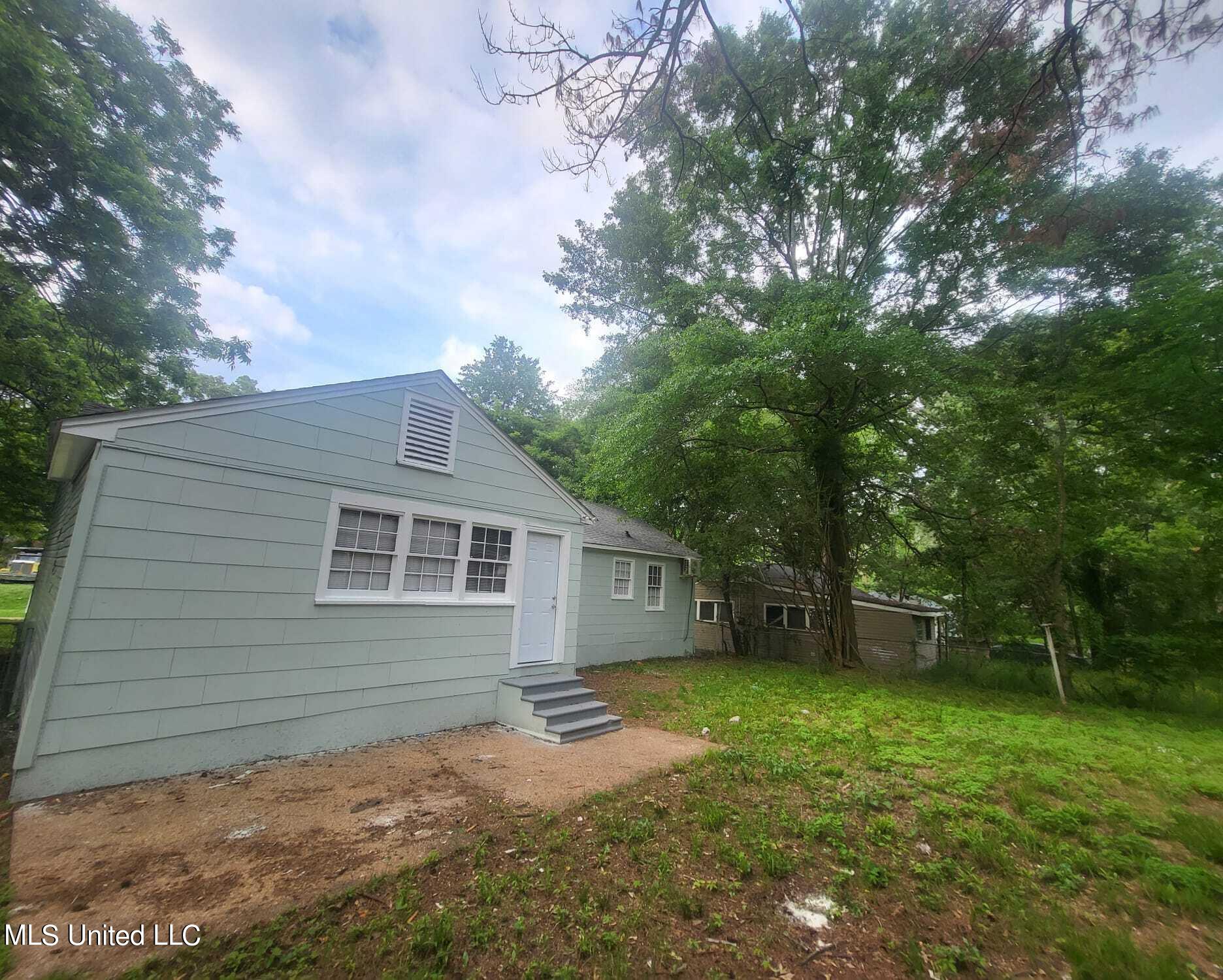 521 Launcelot Road Jackson, MS 39206 - Photo 13 of 13 Back