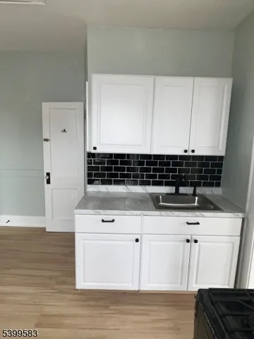 $2,000 | 193 President Street, Unit 9, Passaic, NJ 07055