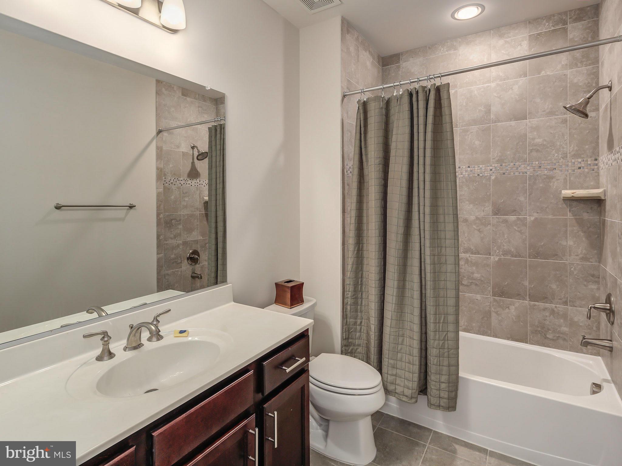7414 Nigh Road Falls Church, VA 22043 - Photo 25 of 30 Bath