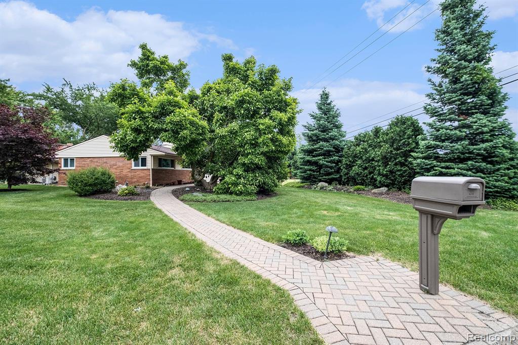 40890 West 10 Mile Road Novi, MI 48375 - Photo 27 of 32