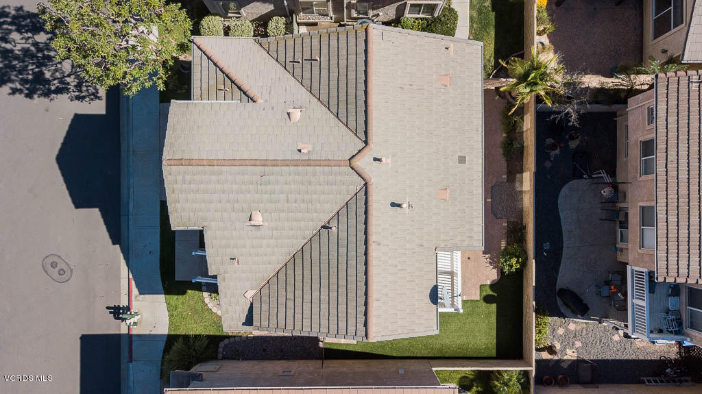 74 Bending Branch Way Simi Valley, CA 93065 - Photo 9 of 41 a view of entryway