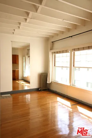 $1,490 | 2121 James M Wood Boulevard, Unit 310, Los Angeles, CA 90006