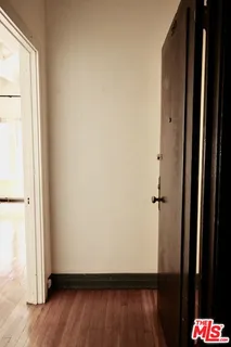 $1,440 | 2121 James M Wood Boulevard, Unit 310, Los Angeles, CA 90006