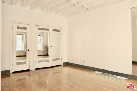 $1,440 | 2121 James M Wood Boulevard, Unit 310, Los Angeles, CA 90006