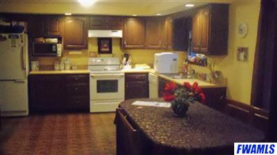 17918 Lochner Road Spencerville, IN 46788 - Photo 5 of 13 Gallery Image 5