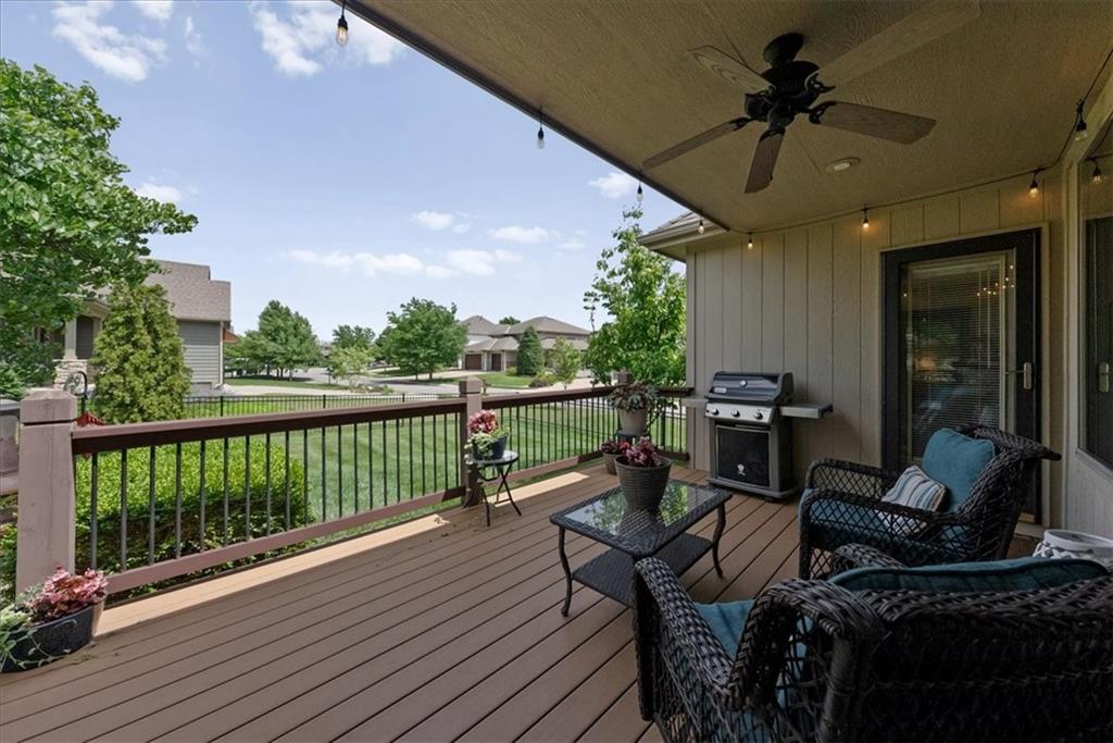9153 Shady Bend Road Lenexa, KS 66227 - Photo 38 of 46