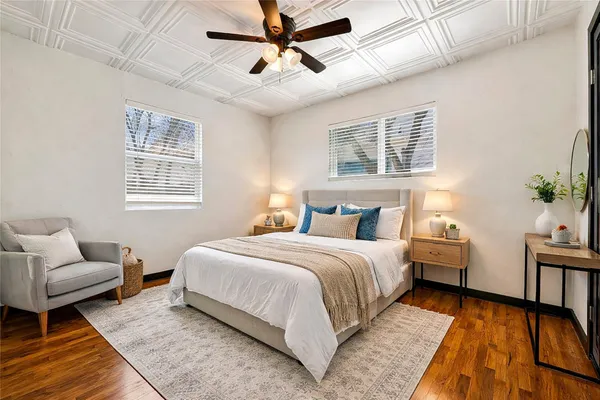 $1,900 | 6915 Providence Avenue, Austin, TX 78752