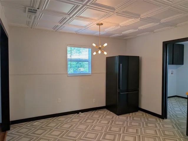 $1,950 | 6915 Providence Avenue, Austin, TX 78752