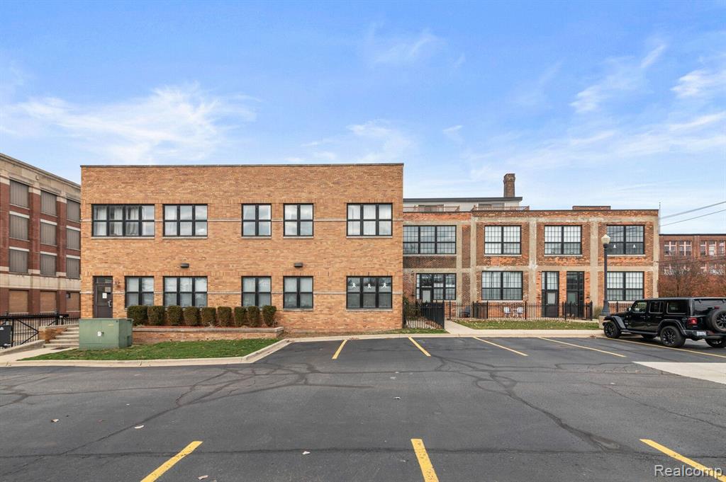 5766 Trumbull, Unit 103 Detroit, MI 48208 - Photo 1 of 21