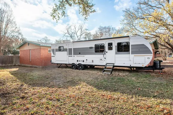$209,000 | 2005 South China Street, Brady, TX 76825