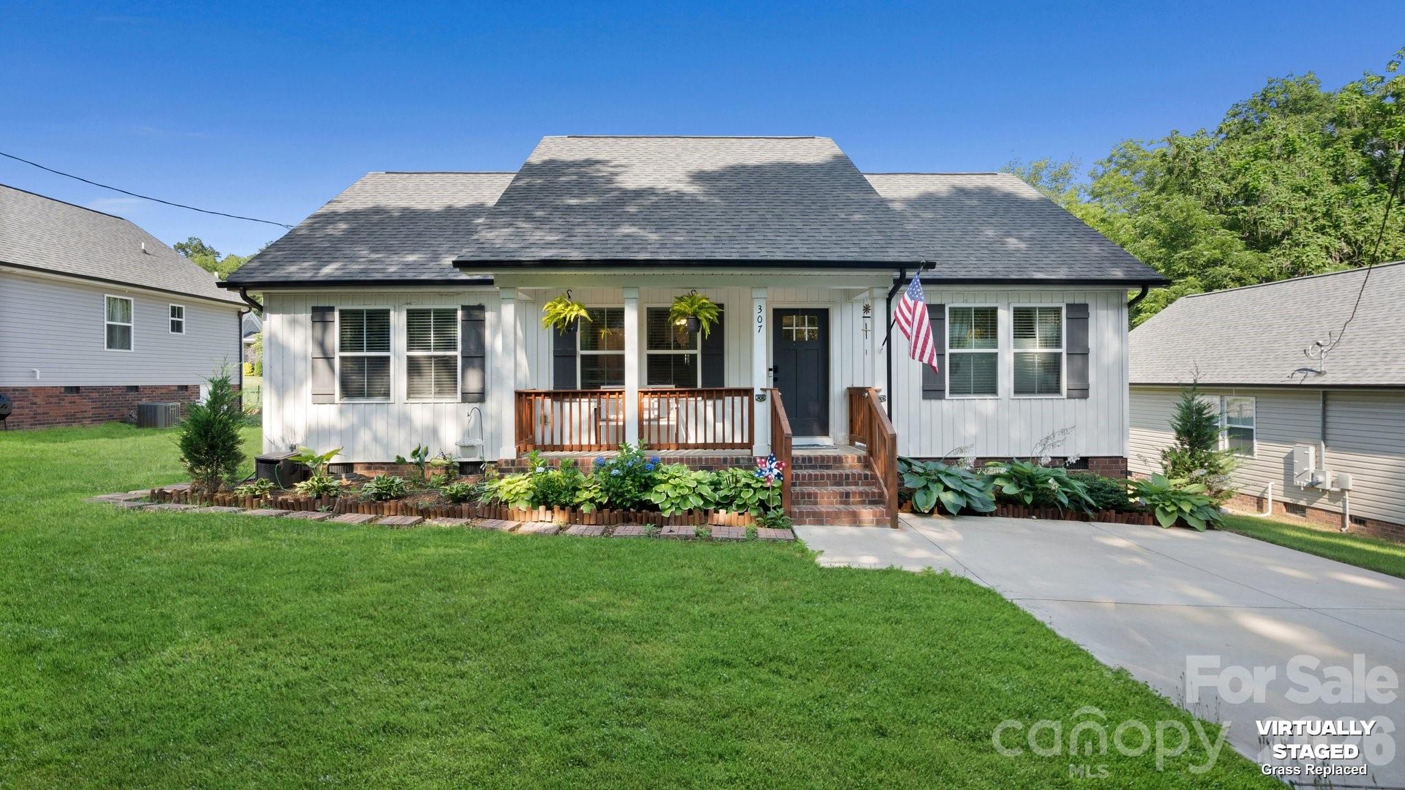307 Austin Street Albemarle, NC 28001 - Photo 3 of 30