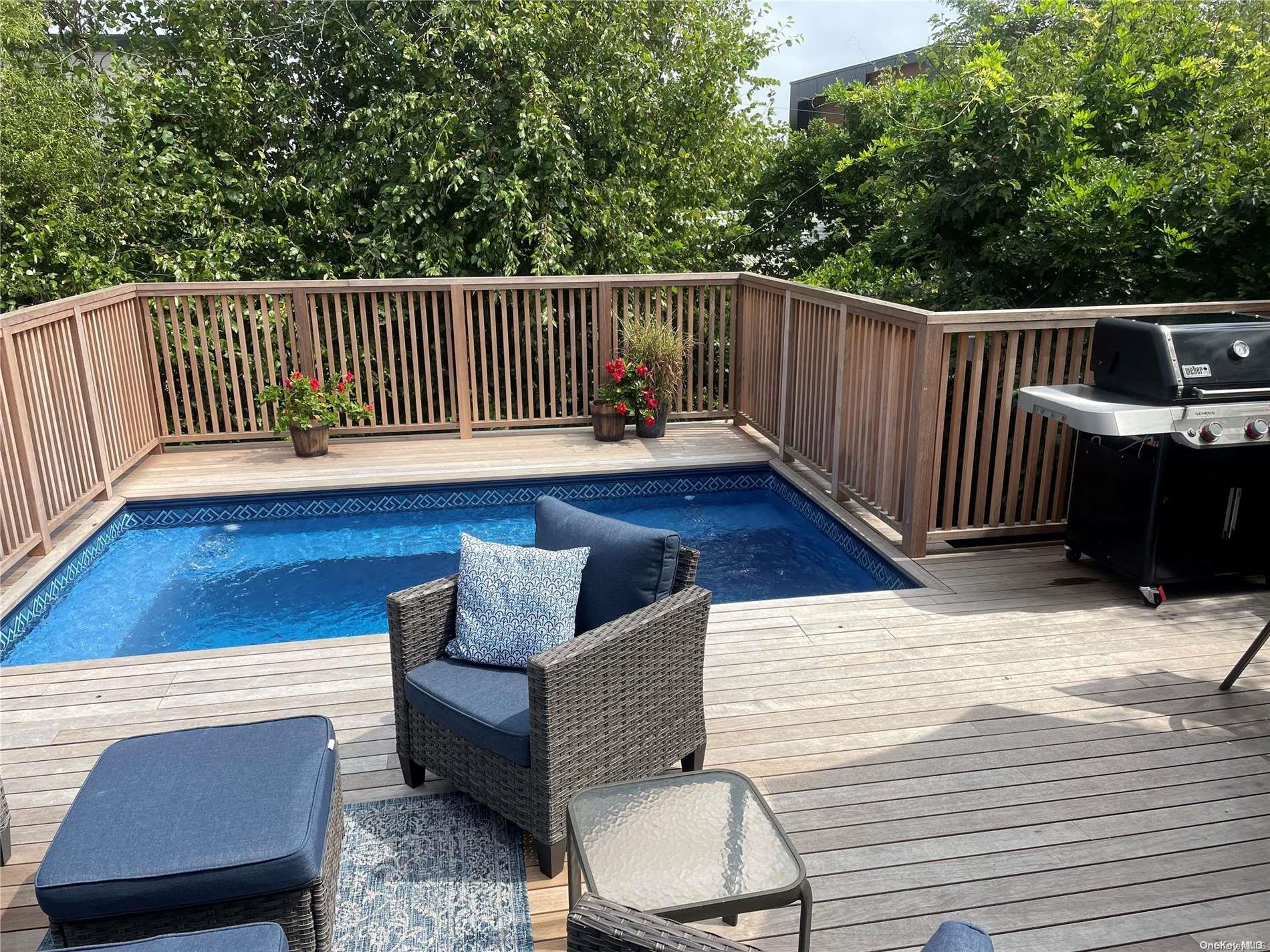 207 Wilmot Road Ocean Beach, NY 11770 - Photo 21 of 24 a view of sitting area with furniture