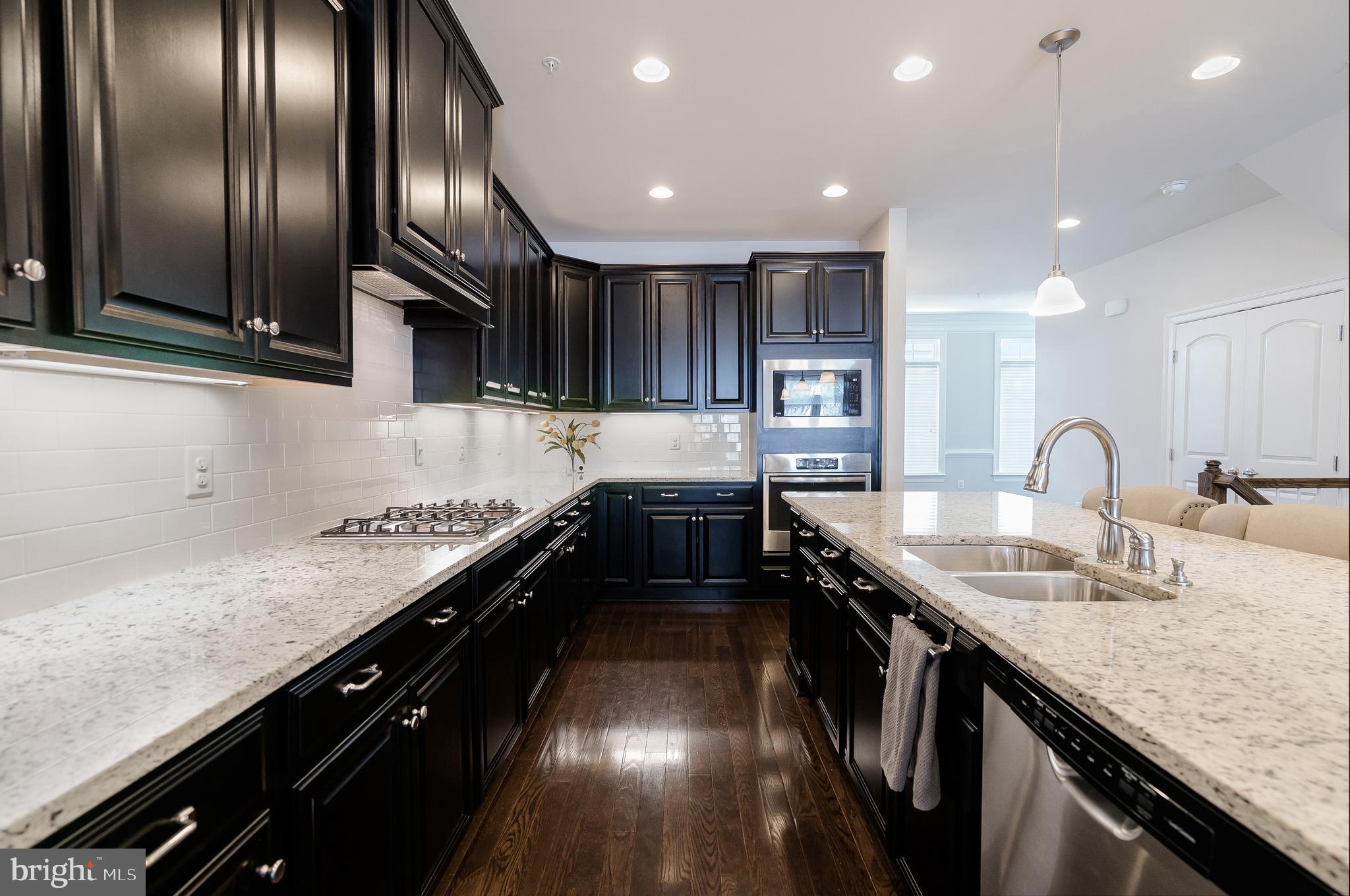 863 Stonecliffe Road Malvern, PA 19355 - Photo 4 of 26 Stainless Steel Appliances