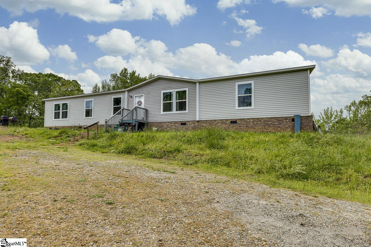 230 Spring Street Enoree, SC 29335 - Photo 2 of 42