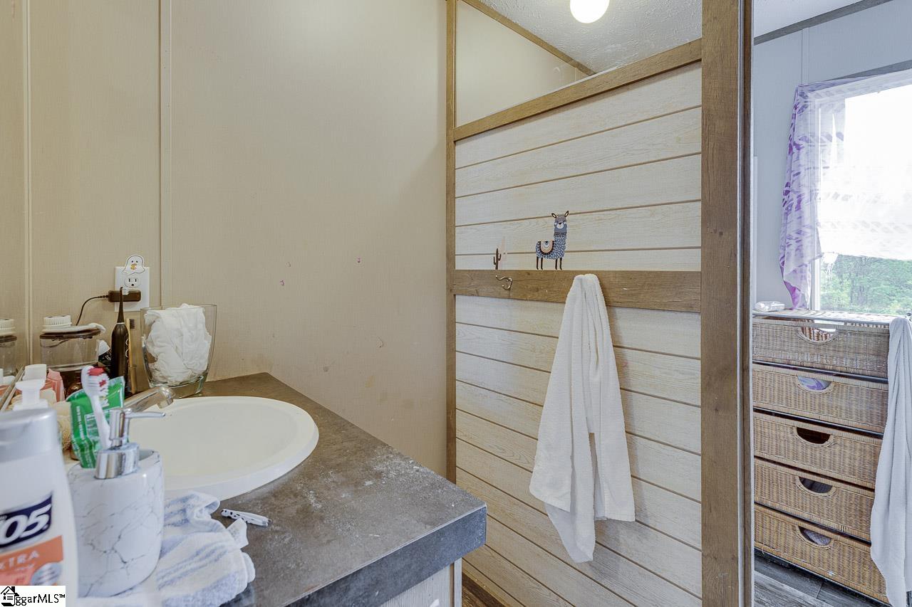 230 Spring Street Enoree, SC 29335 - Photo 24 of 42