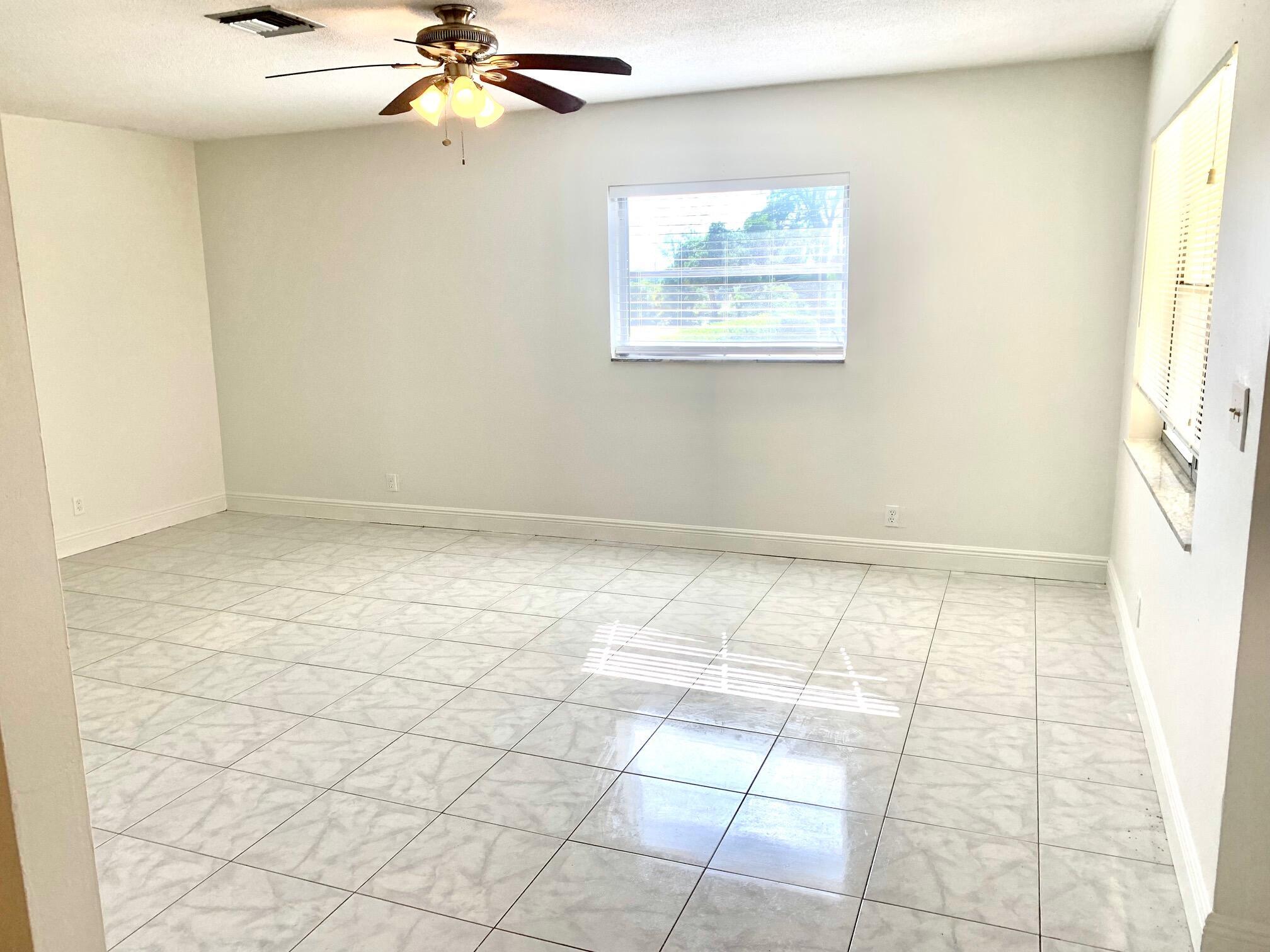 260 Northwest 19th Street, Unit 27 Boca Raton, FL 33432 - Photo 11 of 18 Nhora8