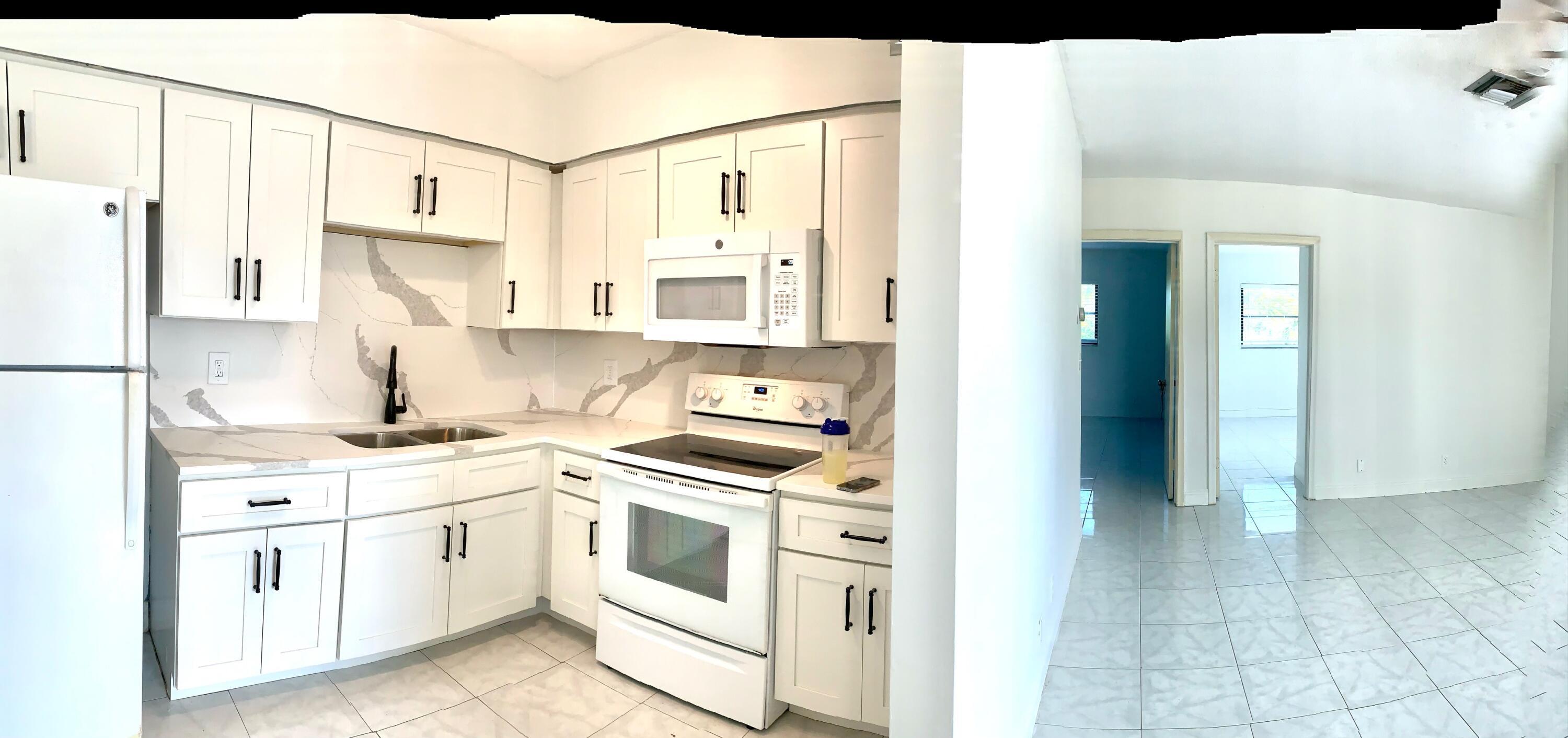 260 Northwest 19th Street, Unit 27 Boca Raton, FL 33432 - Photo 5 of 18 Nhora5