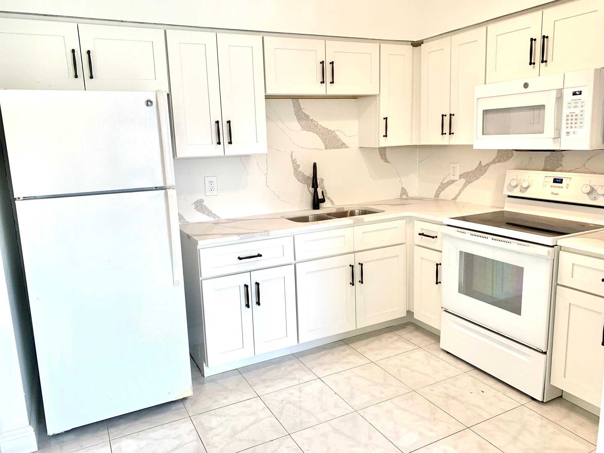 260 Northwest 19th Street, Unit 27 Boca Raton, FL 33432 - Photo 6 of 18 Nhora4