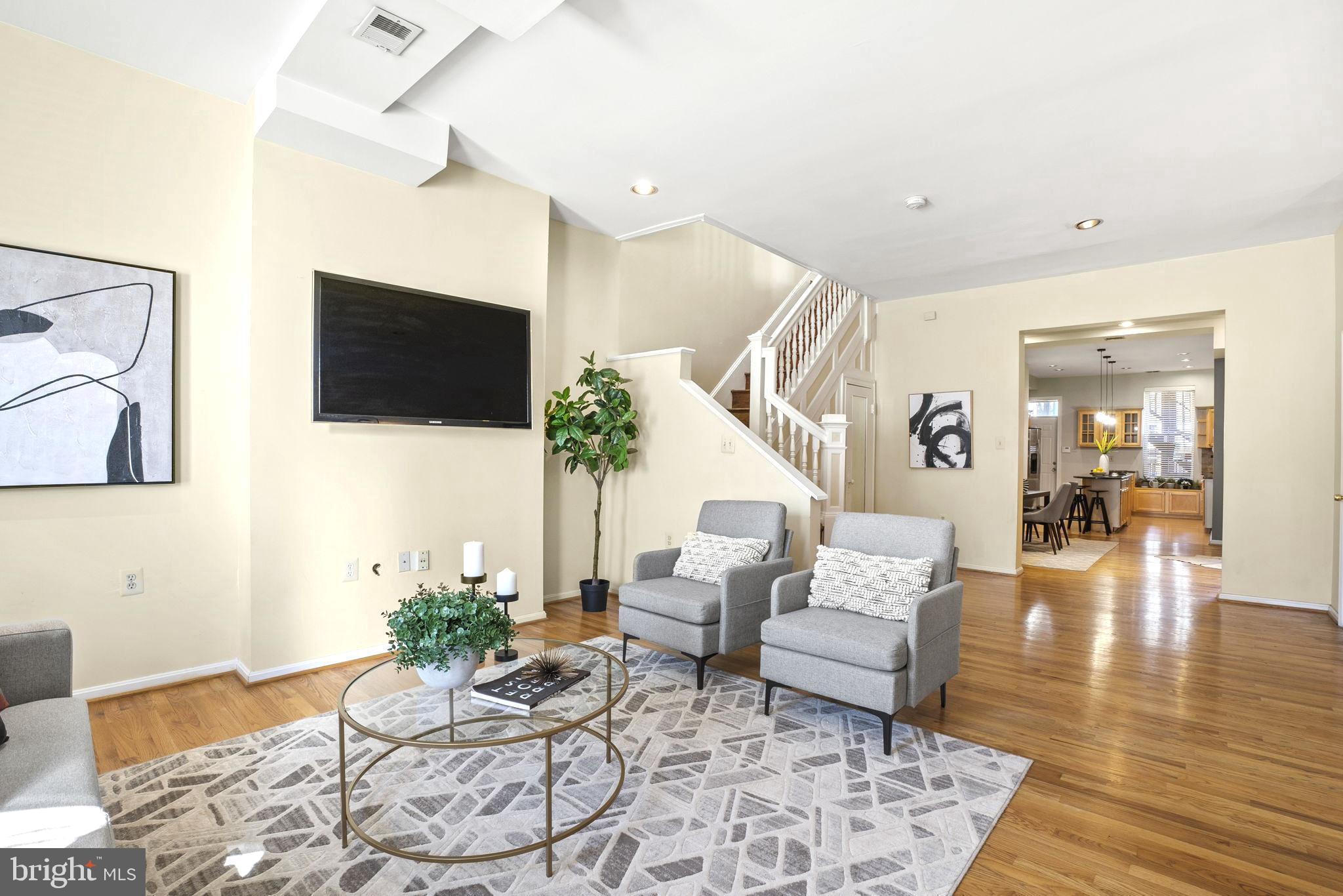 24 R Street Northeast Washington, DC 20002 - Photo 2 of 34