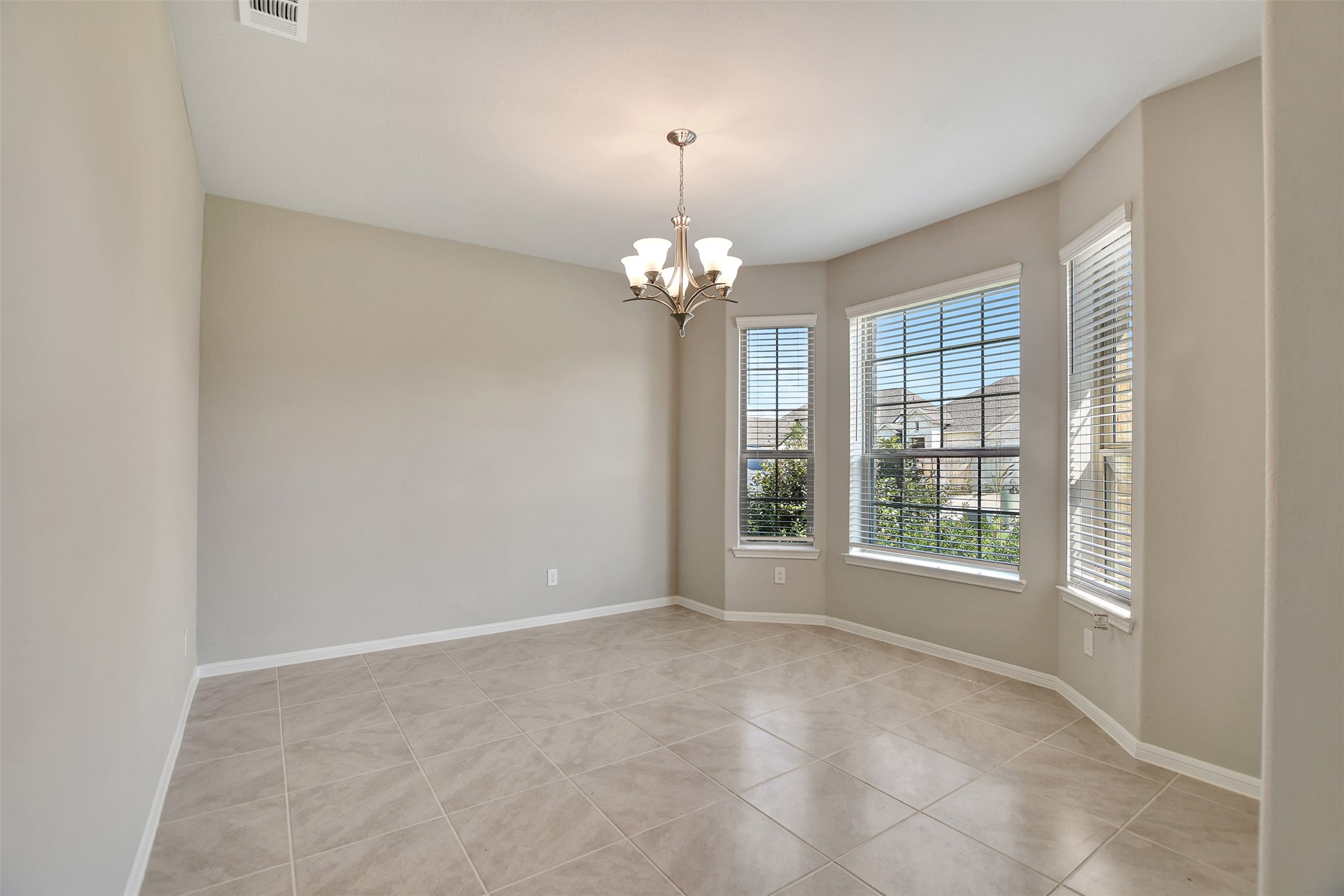 246 Peninsula Point Drive Montgomery, TX 77356 - Photo 4 of 46 Formal dining room looks out to the front yard