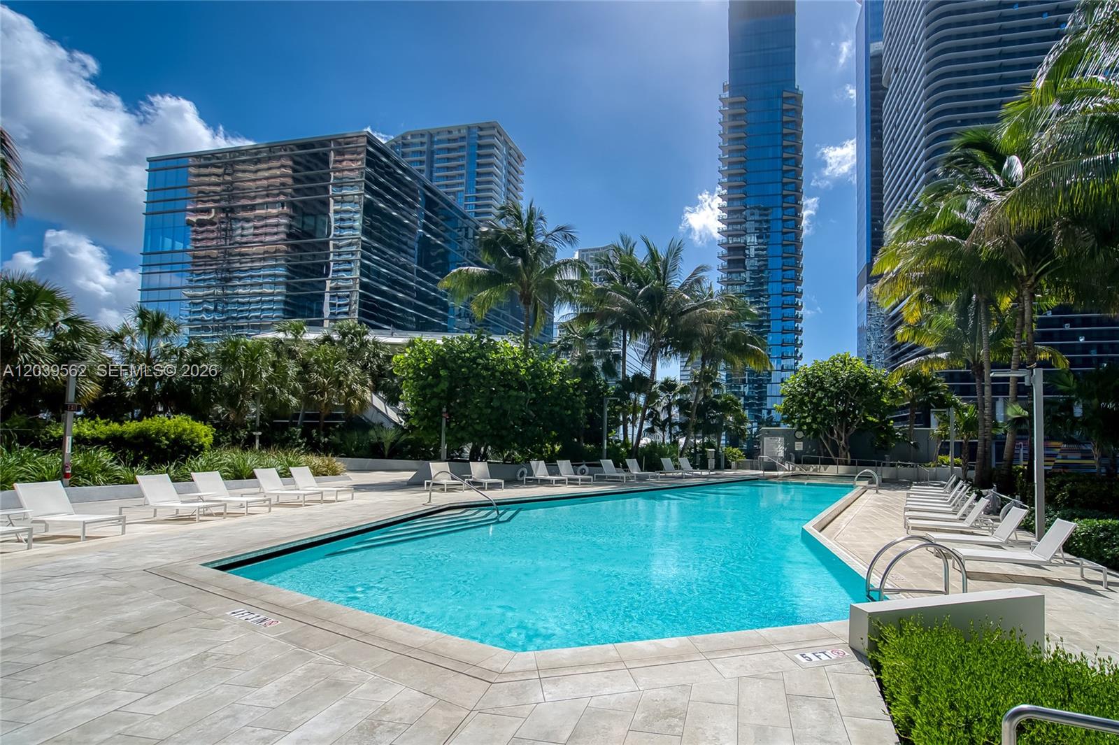 88 Southwest 7th Street, Unit 1006 Miami, FL 33130 - Photo 30 of 49