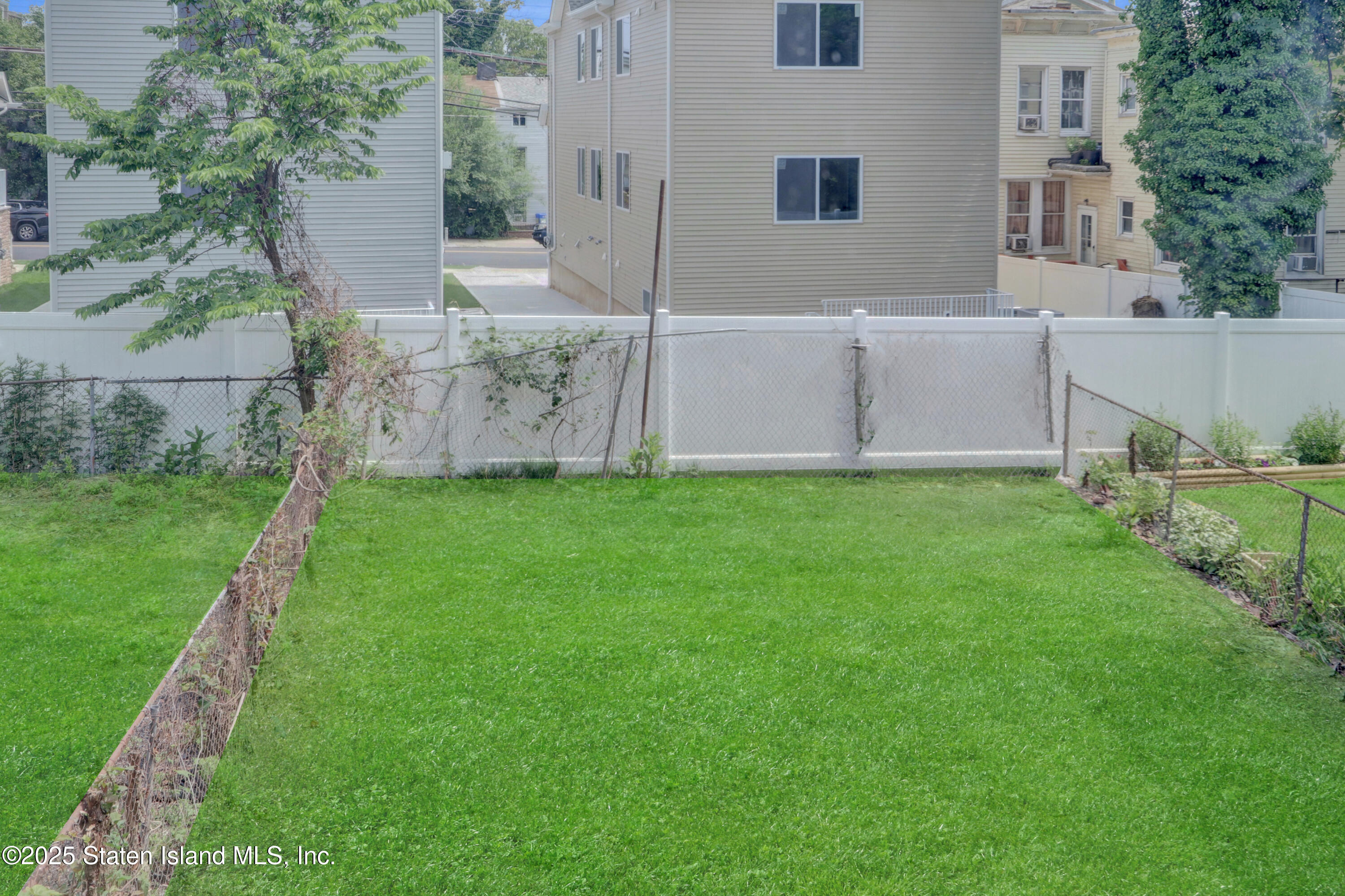 161 Wright Street Staten Island, NY 10304 - Photo 12 of 16 IMG_8