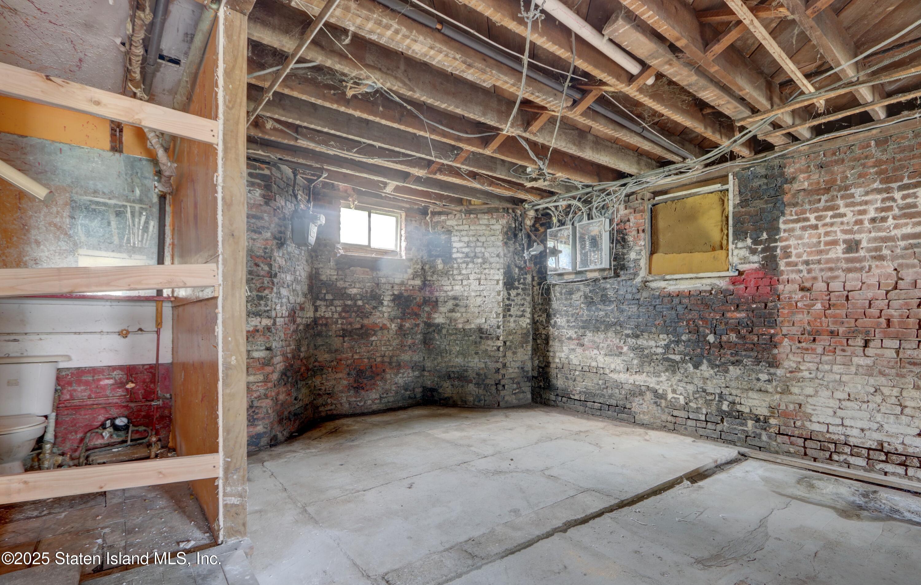 161 Wright Street Staten Island, NY 10304 - Photo 15 of 16 IMG_16