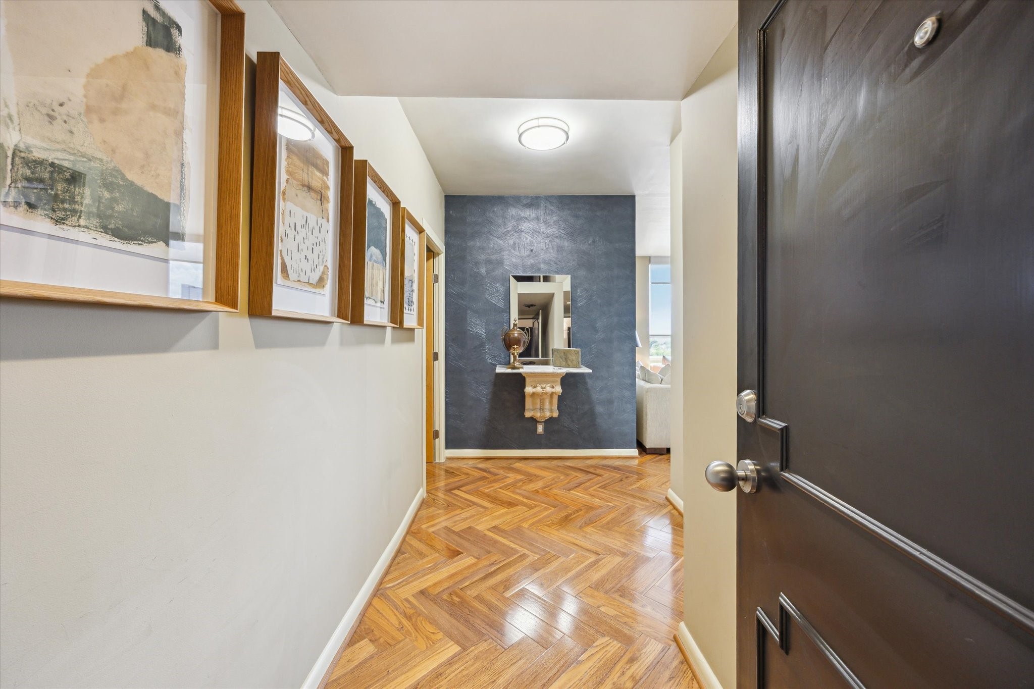 2701 Westheimer Road, Unit 9E Houston, TX 77098 - Photo 2 of 31 Situated on the ninth floor, this residence provides panoramic S/E view.