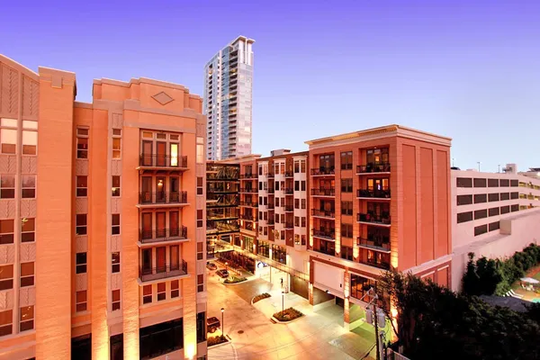 $2,850 | 2701 Westheimer Road, Unit 9E, Houston, TX 77098