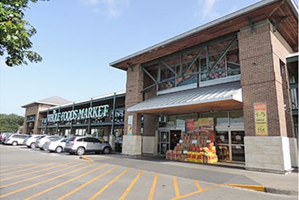 2701 Westheimer Road, Unit 9E Houston, TX 77098 - Photo 30 of 31 Nearby Whole Foods store, accessible within a short walk.