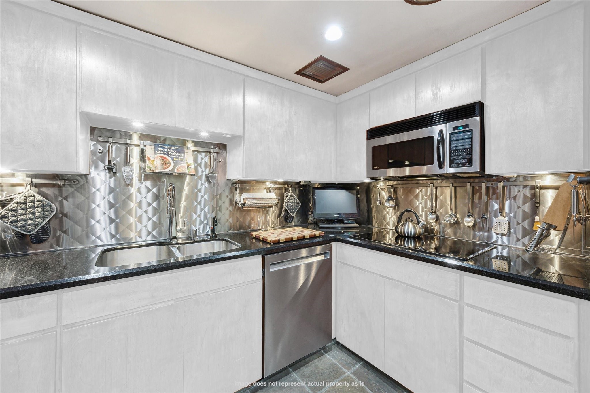 2701 Westheimer Road, Unit 9E Houston, TX 77098 - Photo 7 of 31 Rendering of white painted cabinet option.