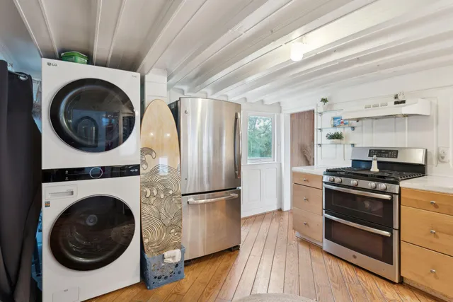 $1,525,000 | 904 East Arctic Avenue, Folly Beach, SC 29439