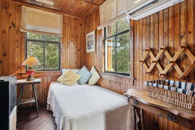 $1,525,000 | 904 East Arctic Avenue, Folly Beach, SC 29439